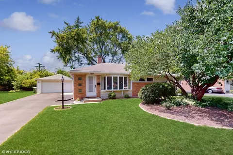 240 N Linden Ave, Palatine, IL 60074