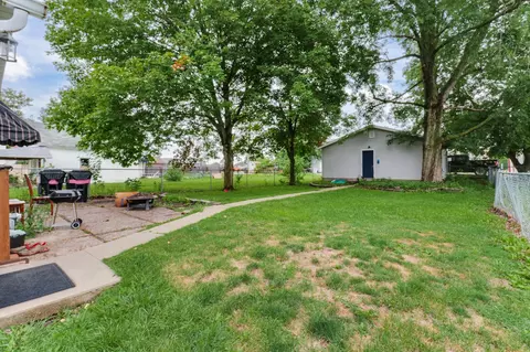 30 E 1st St, El Paso, IL 61738 photo 27