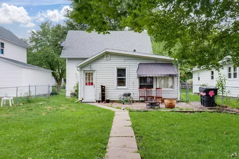 30 E 1st St, El Paso, IL 61738 photo 29