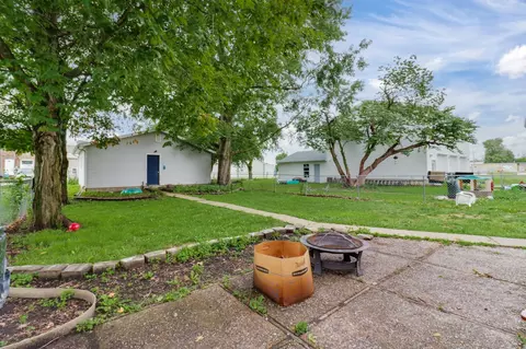 30 E 1st St, El Paso, IL 61738 photo 25