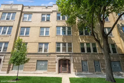 2208 W Winnemac Ave #3, Chicago, IL 60625