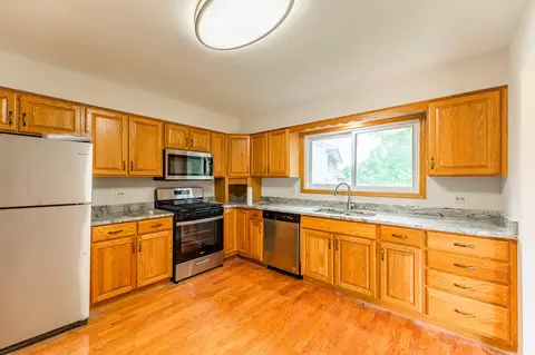 1337 Rolling Prairie Ct, Hoffman Estates, IL 60192 photo 4