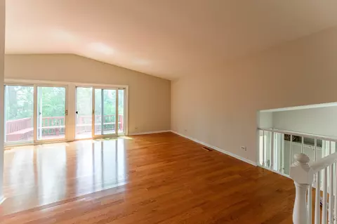 1337 Rolling Prairie Ct, Hoffman Estates, IL 60192 photo 2