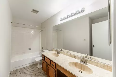 1337 Rolling Prairie Ct, Hoffman Estates, IL 60192 photo 8