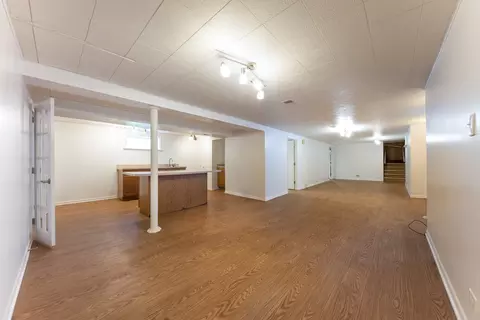 11800 S Artesian Ave, Chicago, IL 60655 photo 23