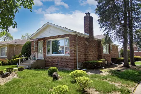 11800 S Artesian Ave, Chicago, IL 60655 photo 2