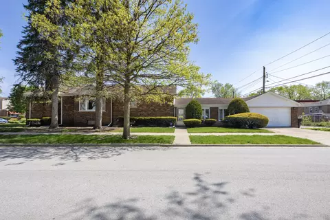 11800 S Artesian Ave, Chicago, IL 60655 photo 3