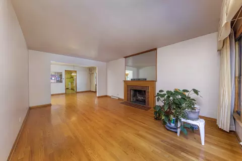 11800 S Artesian Ave, Chicago, IL 60655 photo 5