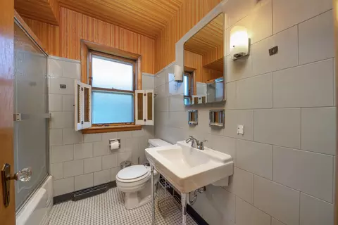 11800 S Artesian Ave, Chicago, IL 60655 photo 14