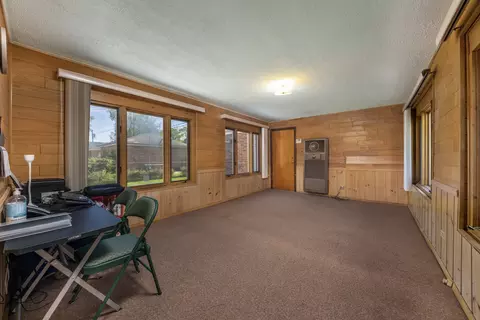 11800 S Artesian Ave, Chicago, IL 60655 photo 19