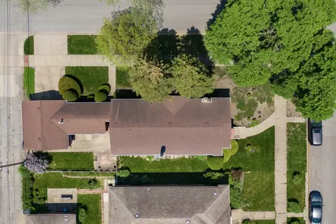 11800 S Artesian Ave, Chicago, IL 60655 photo 40