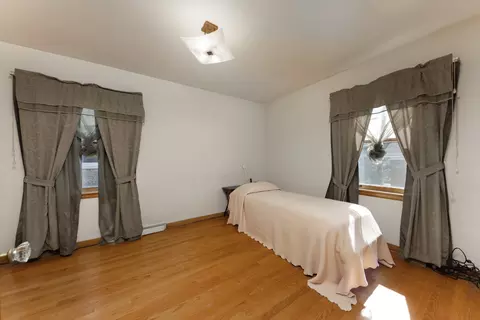 11800 S Artesian Ave, Chicago, IL 60655 photo 17