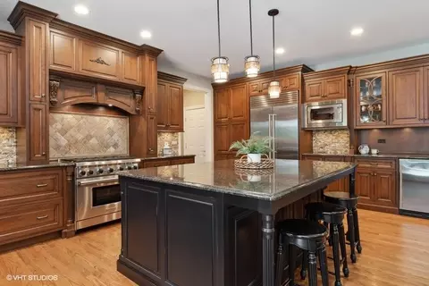 1404 Siebert Ct, Naperville, IL 60565 photo 7