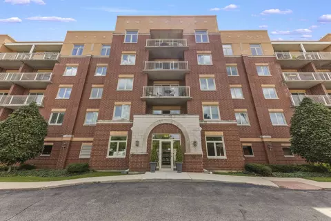 500 E St Charles Rd #507, Lombard, IL 60148