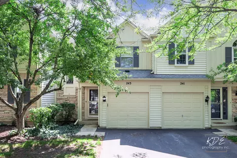 243 Shadybrook Ln, Aurora, IL 60504