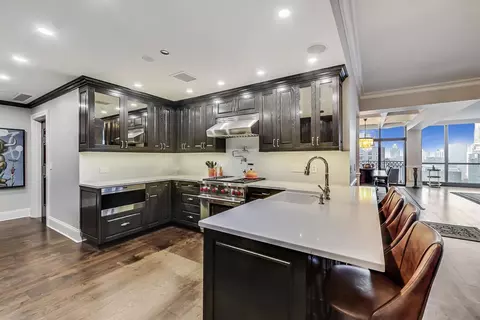 Kitchen - 21 E Huron St #4103, Chicago, IL 60611 photo 2 of 6