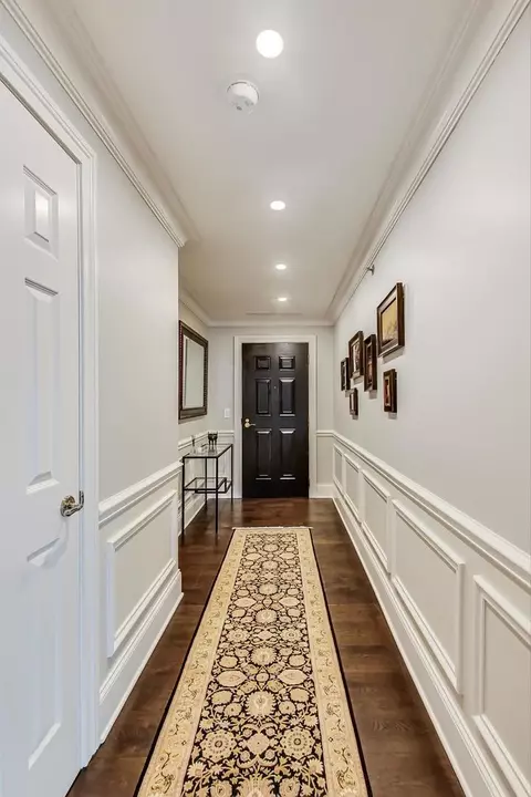 Entry Way - 21 E Huron St #4103, Chicago, IL 60611 photo 4 of 8