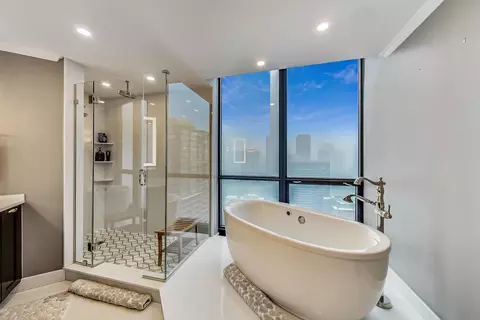 Bath - 21 E Huron St #4103, Chicago, IL 60611 photo 3 of 5