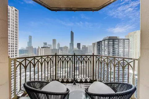 Exterior - 21 E Huron St #4103, Chicago, IL 60611 photo 5 of 20