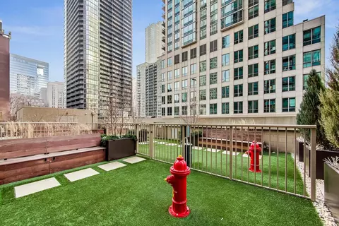Exterior - 21 E Huron St #4103, Chicago, IL 60611 photo 19 of 20