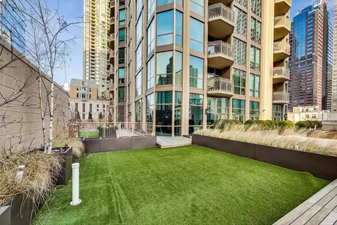 Exterior - 21 E Huron St #4103, Chicago, IL 60611 photo 20 of 20