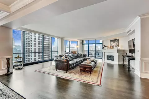 Living - 21 E Huron St #4103, Chicago, IL 60611 photo 1 of 4