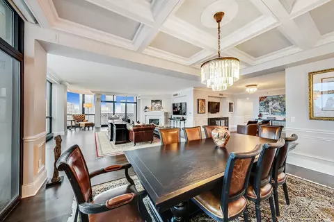Dining - 21 E Huron St #4103, Chicago, IL 60611 photo 4 of 8
