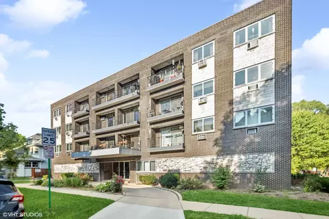 401 S Grove Ave #2B, Oak Park, IL 60302