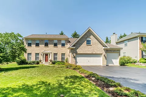 2970 Haven Ln, Lindenhurst, IL 60046