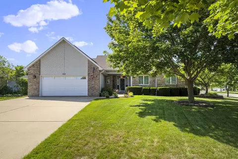 514 Hannigan Dr, Minooka, IL 60447