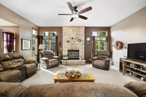 514 Hannigan Dr, Minooka, IL 60447 photo 5