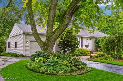401 N Derbyshire Ave, Arlington Heights, IL 60004