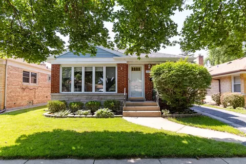 7353 W Howard St, Chicago, IL 60631