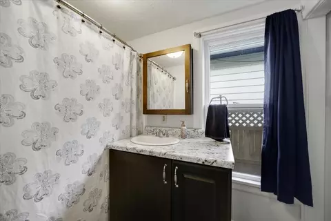 809 E Main St, Urbana, IL 61802 photo 9