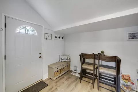 809 E Main St, Urbana, IL 61802 photo 4