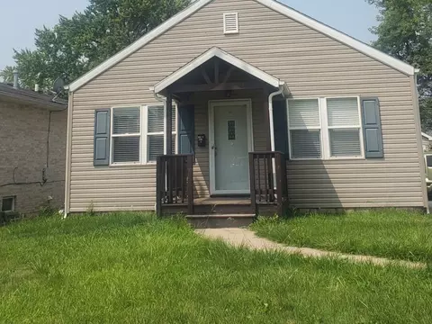 107 S May St, Joliet, IL 60436