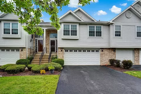 9405 Waterfall Glen Blvd #9405, Darien, IL 60561