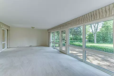 1620 Wakeman Ave, Wheaton, IL 60187 photo 5