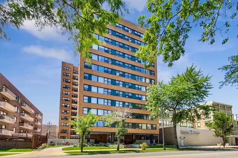 6118 N Sheridan Rd #504, Chicago, IL 60660