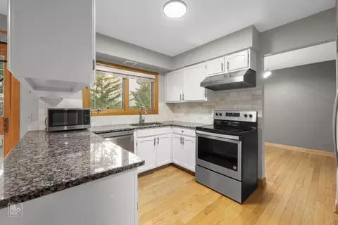 2627 Smith St, Rolling Meadows, IL 60008 photo 9
