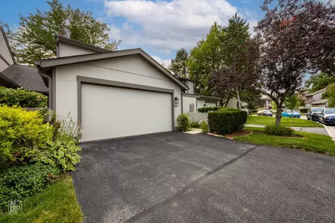2627 Smith St, Rolling Meadows, IL 60008