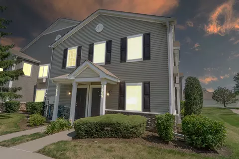 1609 Silverstone Dr #1, Carpentersville, IL 60110