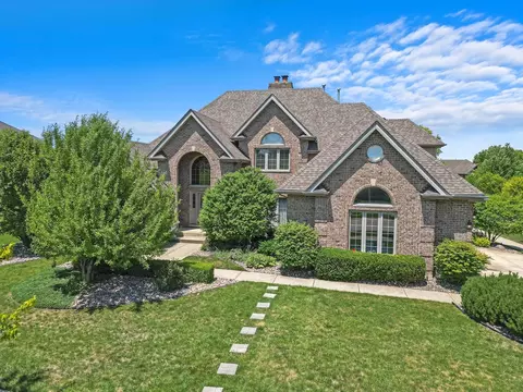 10422 Stone Hill Dr, Orland Park, IL 60467