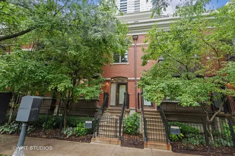 1346 S Indiana Ave, Chicago, IL 60605