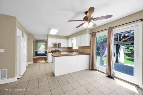 2755 Olympic Ct, Aurora, IL 60503 photo 15