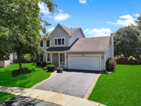 2755 Olympic Ct, Aurora, IL 60503 photo 2