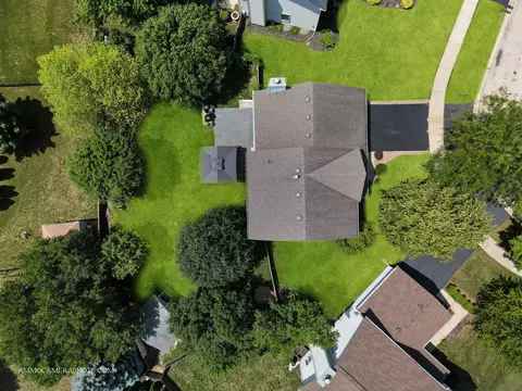 2755 Olympic Ct, Aurora, IL 60503 photo 5