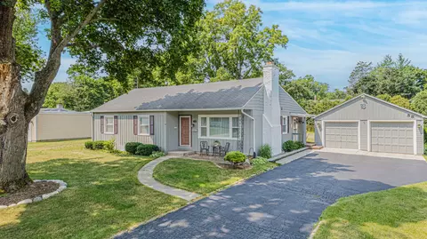58 Victor Pkwy, Crystal Lake, IL 60014