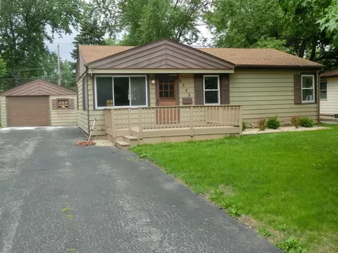 6542 Riverside Dr, Tinley Park, IL 60477