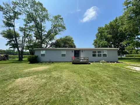 315 S Missouri St, Atwood, IL 61913